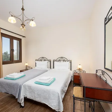 Ariadne Villa