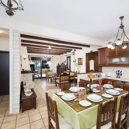 Villa Ariadne